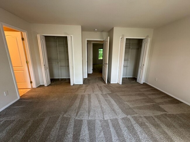 Building Photo - 3Bd/2.5Ba Renton House