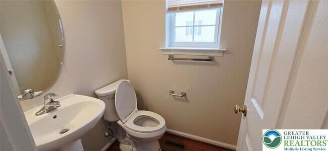 Building Photo - 3791 Knight Dr