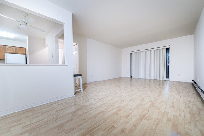 Building Photo - 2226 S Goebbert Rd