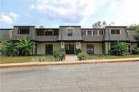 Building Photo - 122 Rue Fontaine