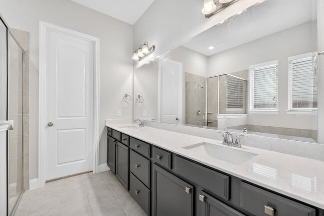 Building Photo - 12749 Friar St