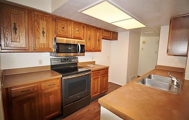 Building Photo - 3174 Christopher St