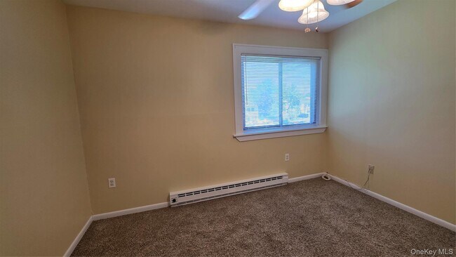 Building Photo - 47 Scarborough Ln