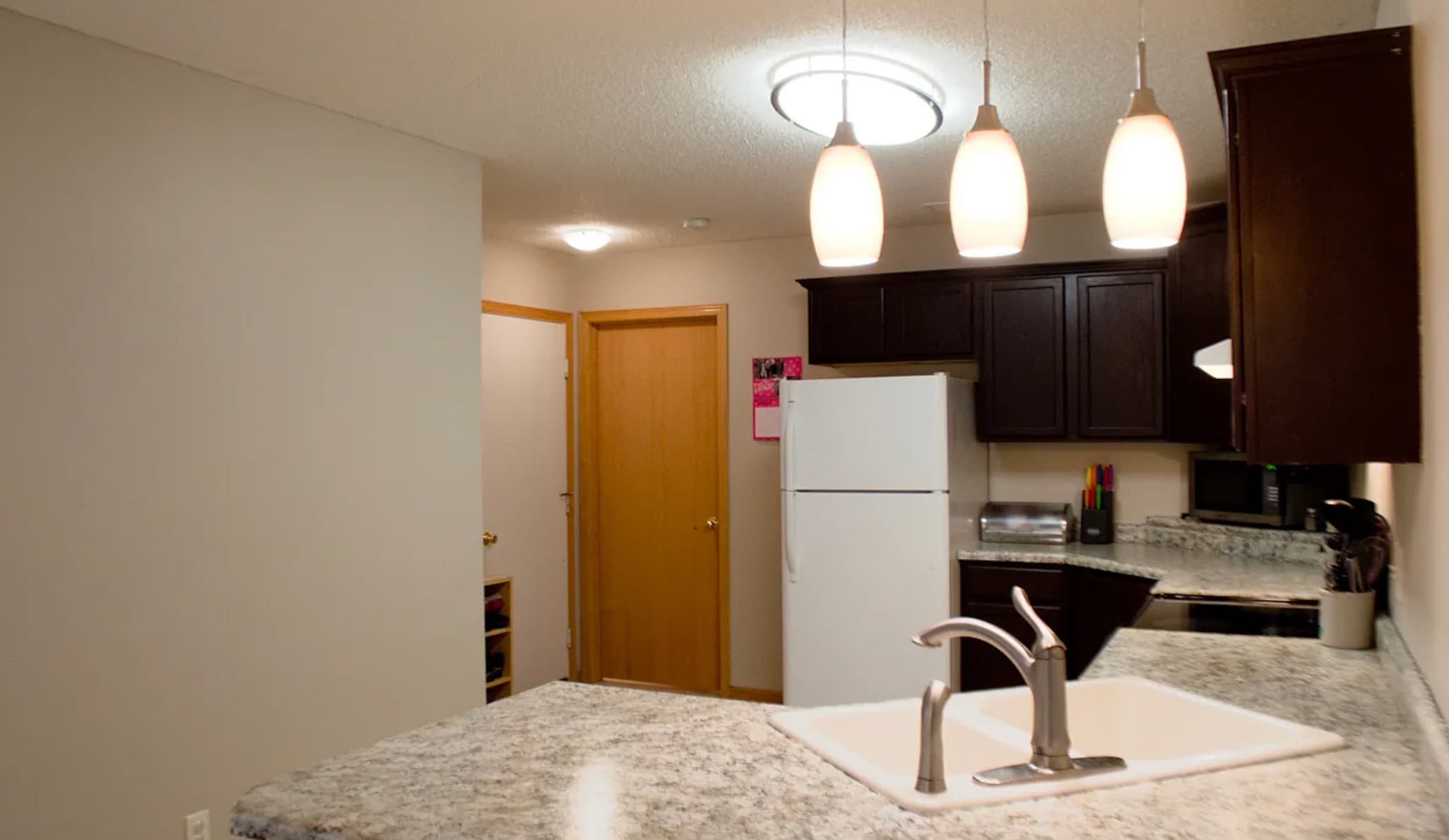 Building Photo - 2212 Salvia Ln