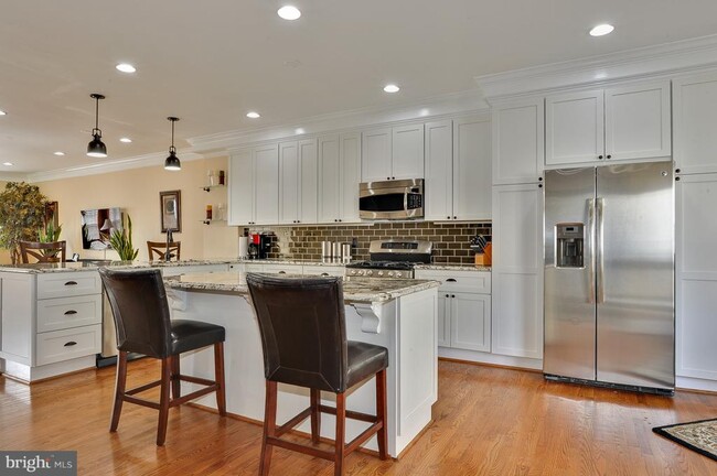 Building Photo - 5306 Sandyford St