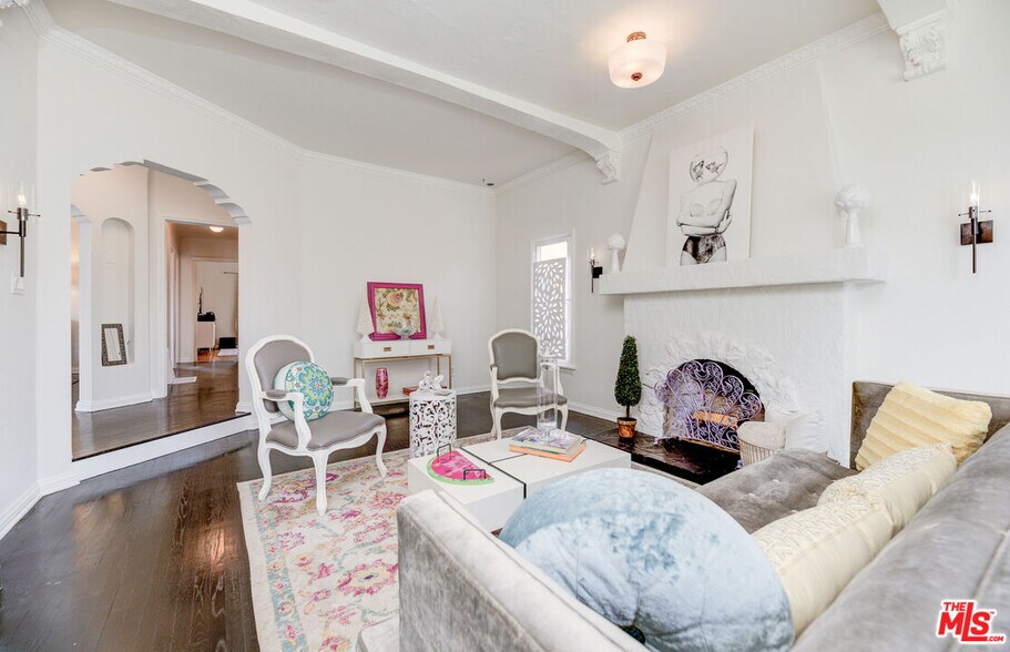 Building Photo - 1711 S Crescent Heights Blvd