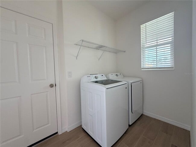 Building Photo - 2029 Anthem Dr