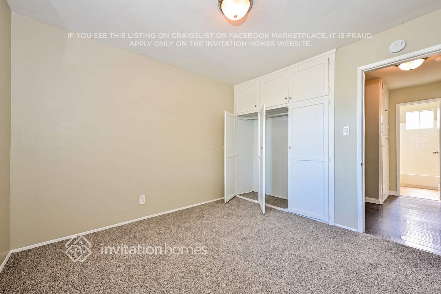 Building Photo - 212 E 185th St