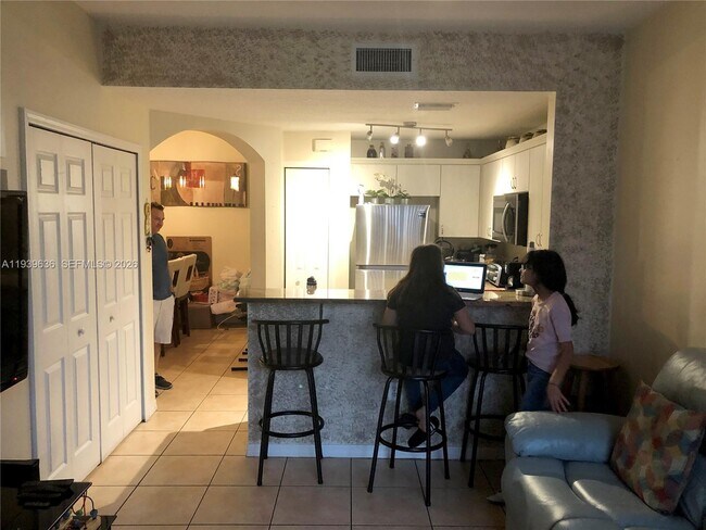 Building Photo - 11438 NW 62nd Terrace