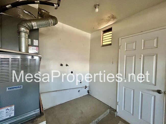 Building Photo - 12346 Mt Baldy Dr