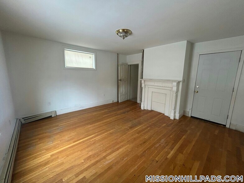 Building Photo - 18 Rockville Park