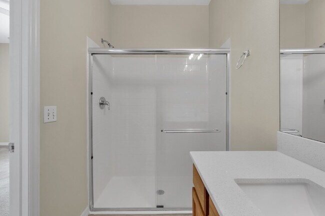 Building Photo - 3-Bedroom Townhome with Private Pool | Master Suites on Both Floors!