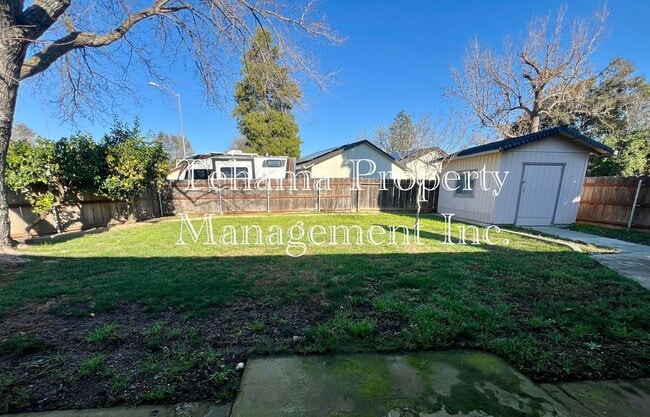 Building Photo - Beautiful 3 bedroom 2 bath home in Red Bluff