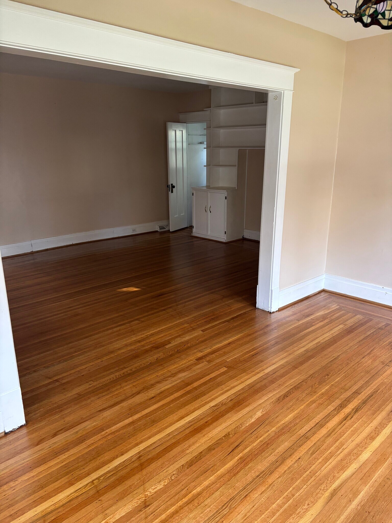 Building Photo - 275 Sterling Ave