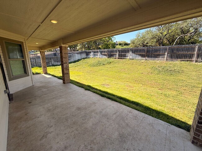 Building Photo - 4-Bedroom House for Rent in Copperas Cove