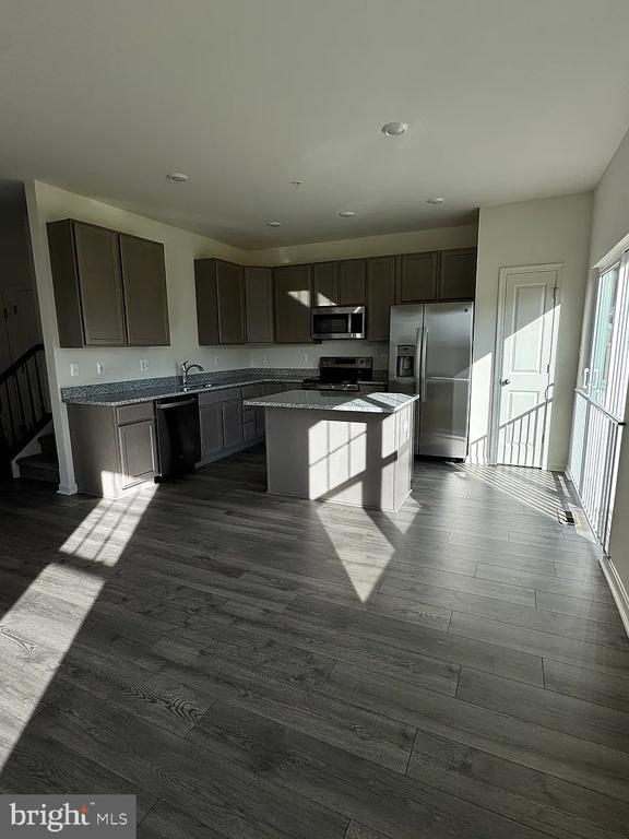 Building Photo - 318 Appleby School Rd