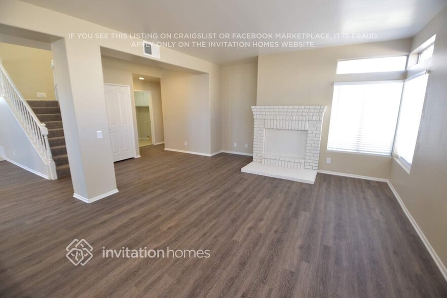 Building Photo - 24340 Saddlebag Ct