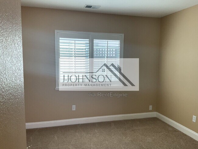 Building Photo - 2676 Daisy Ln