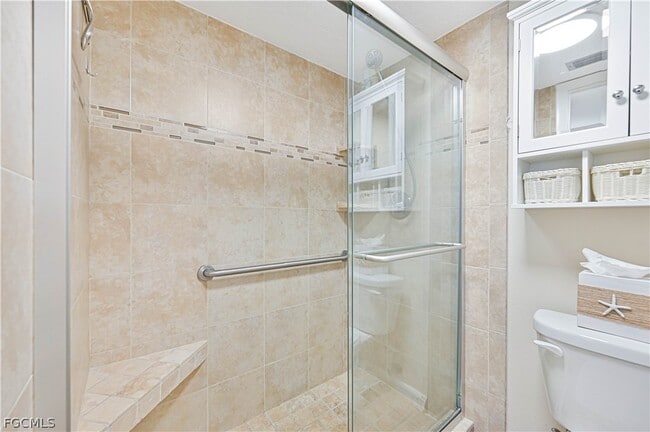 Building Photo - 5445 Peppertree Dr