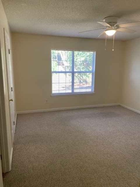 Building Photo - "Charming 3-Bed, 2-Bath Duplex Retreat in ...