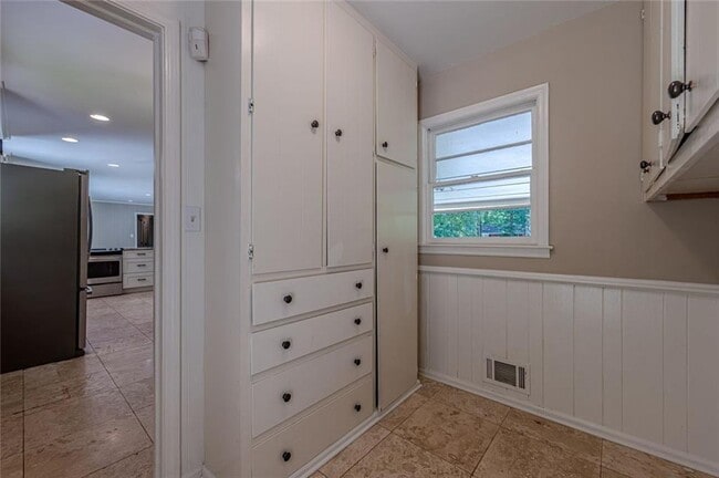 Building Photo - 2151 Zelda Dr NE
