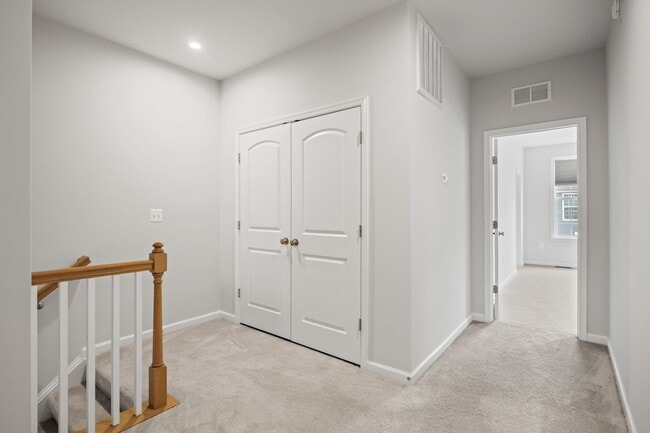 Building Photo - Gorgeous 3 Bedroom Townhome in Henrico!