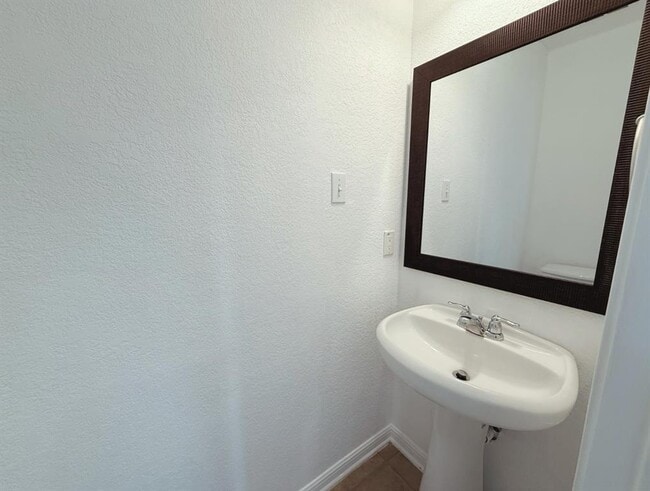 Building Photo - 130 Rush Haven