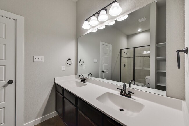 Building Photo - 4052 Shiloh Ct