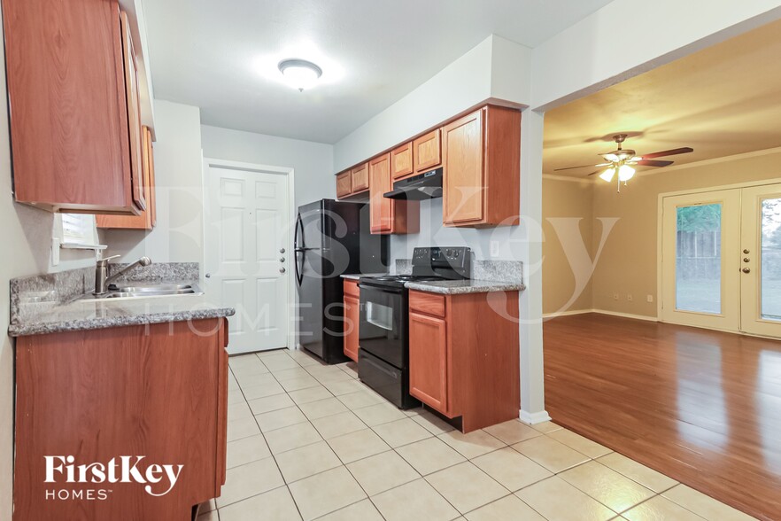 Building Photo - 2514 Old North Rd