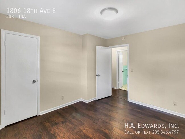 Building Photo - 1806 18th E Ave