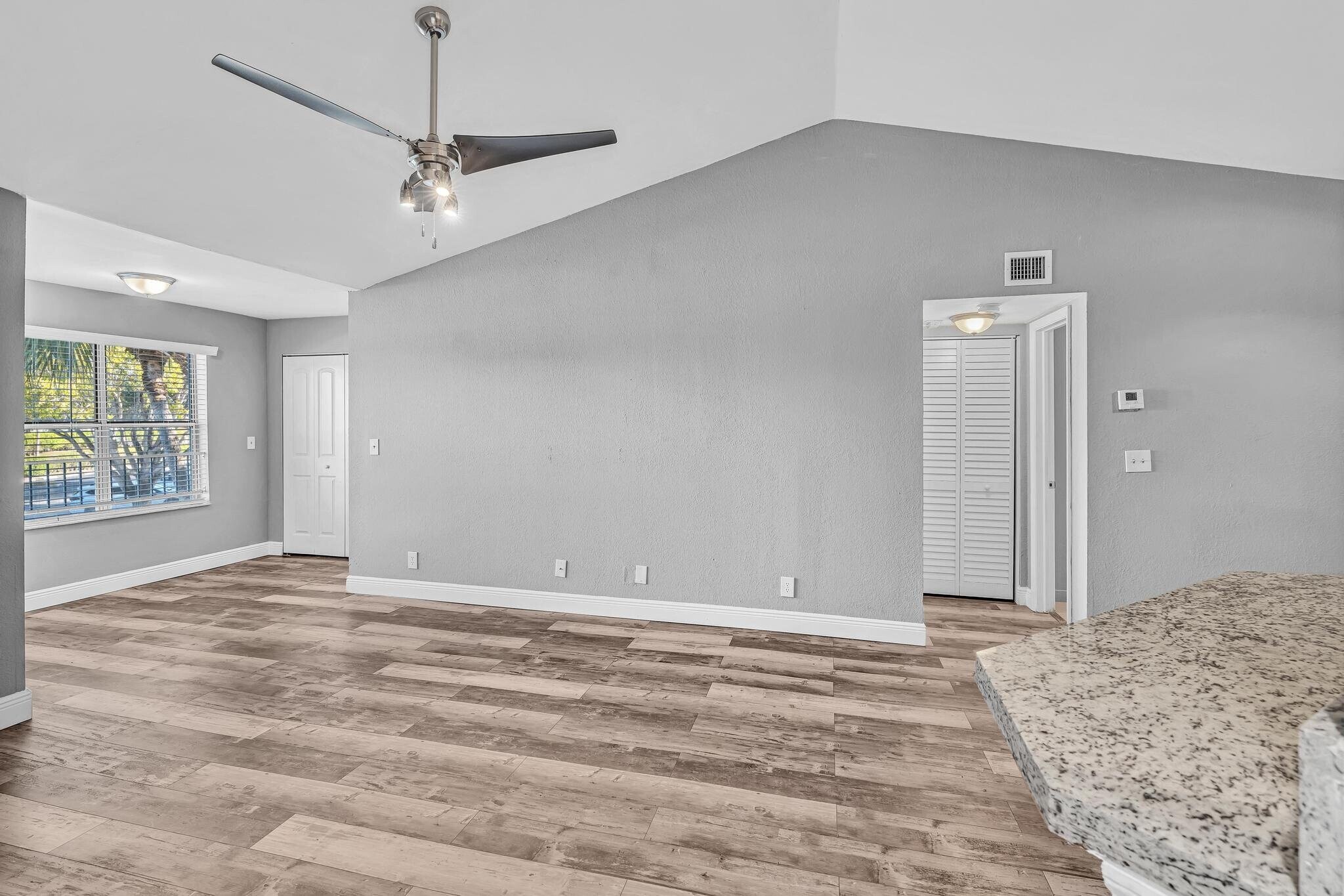 Building Photo - 3300 Pinewalk Dr N