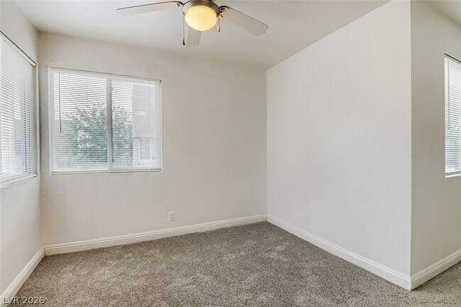 Building Photo - 1806 N Decatur Blvd