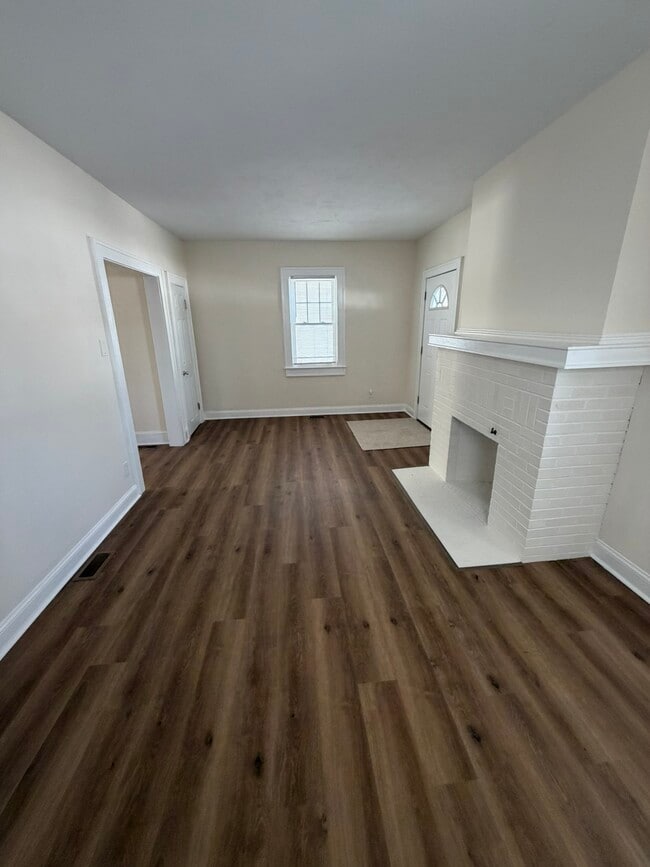 Building Photo - 1767 Hamilton Ave