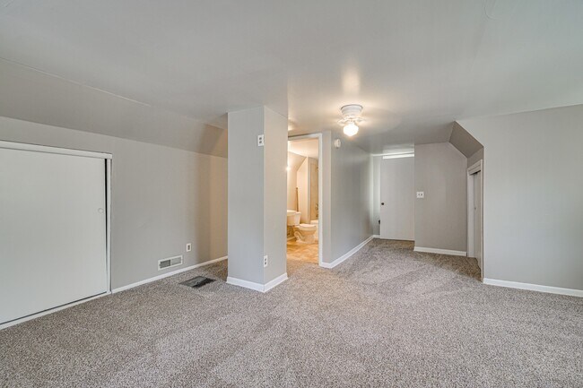 Building Photo - COLLEGE PRE-LEASING