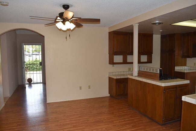 Building Photo - Single Story 3 Bed 2 Bath Home in Poway- S...