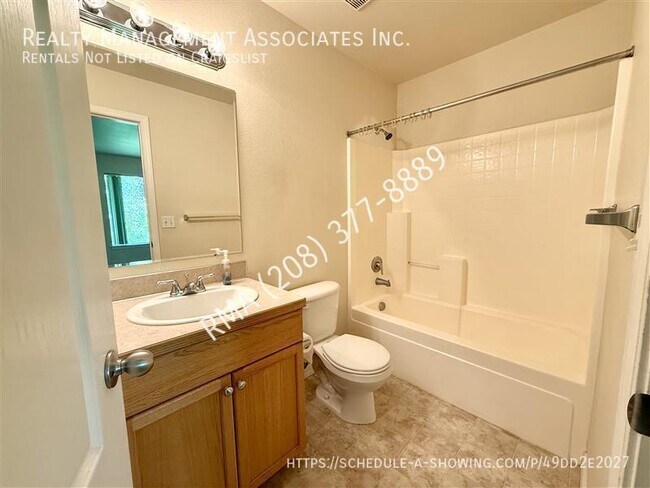 Building Photo - 1003 Stilson Rd