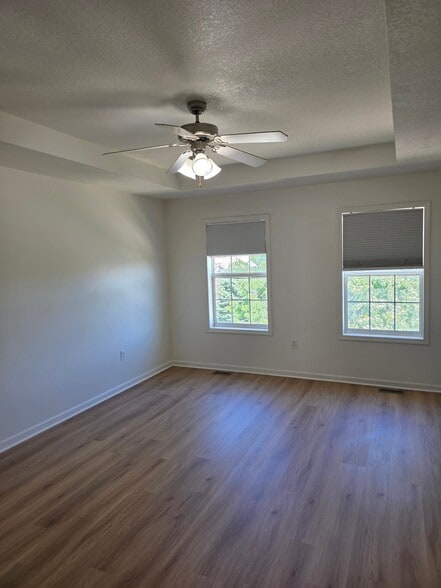 Building Photo - 6895 Jack London Dr