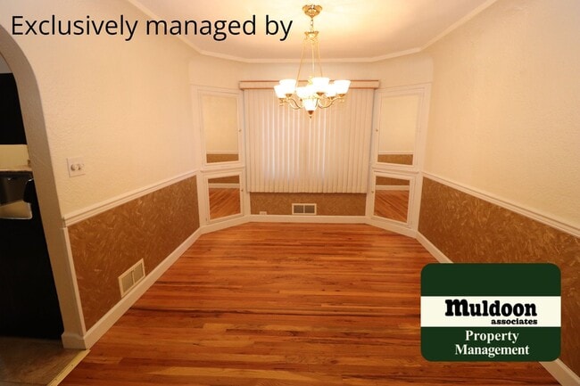 Building Photo - Lovely Sunset Park Rancher with Basement. ...