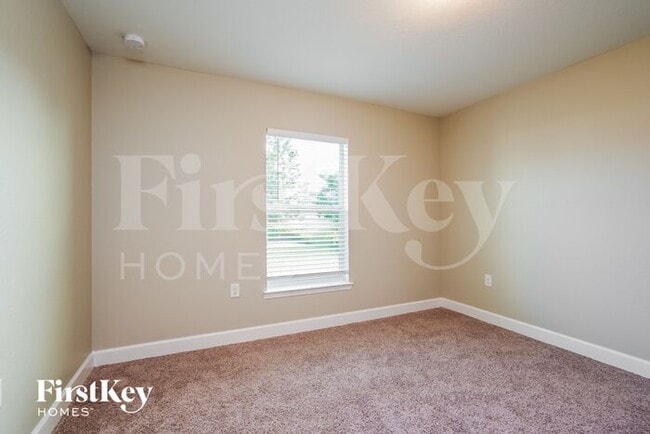 Building Photo - 2712 38th St SW