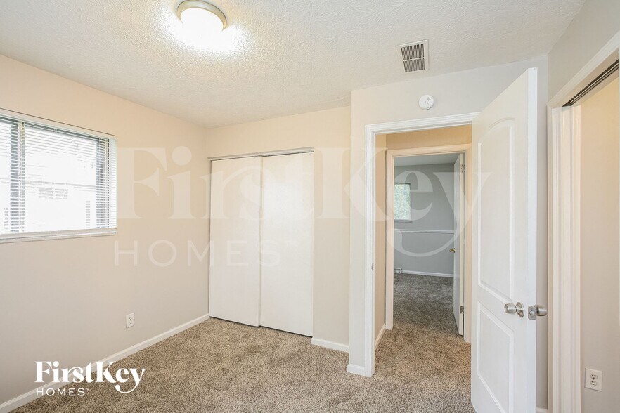 Building Photo - 7414 E 30th St