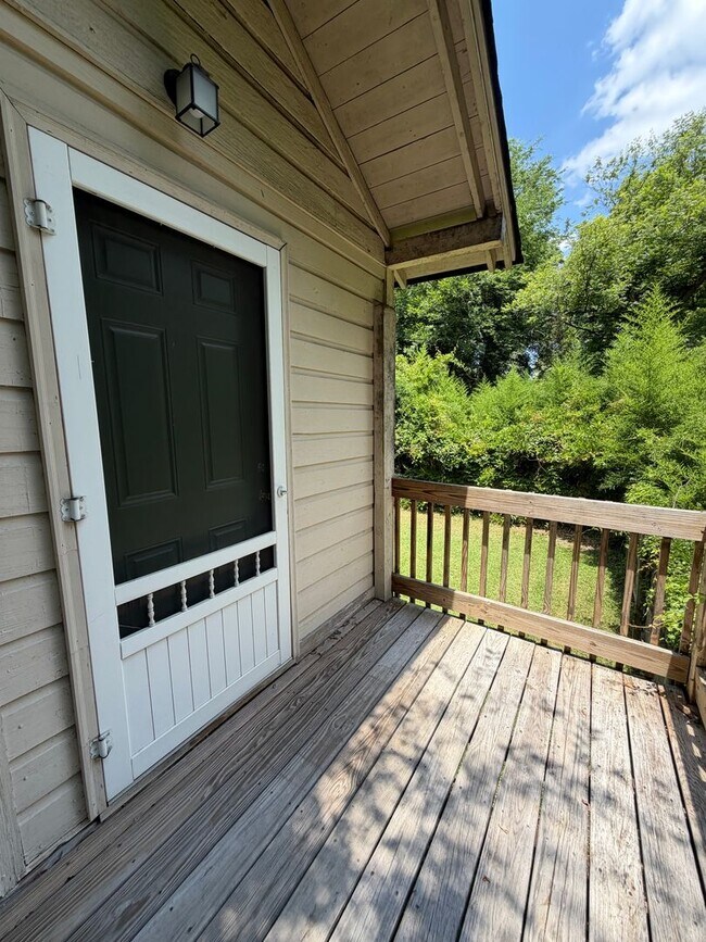 Building Photo - Exclusively Offered by Muse Realty Rentals, LLC