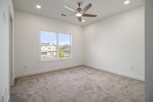 Building Photo - 4039 Tallow Pl