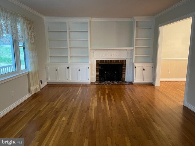 Building Photo - 6830 Pacific Ln