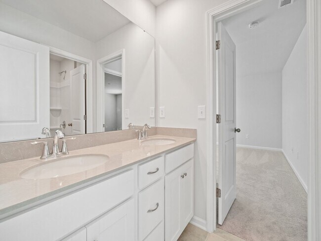 Building Photo - Beautiful Almost New Home with 5 Bedroom & 4.5 Baths