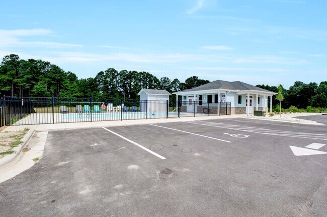 Building Photo - 305 Starfish Ln
