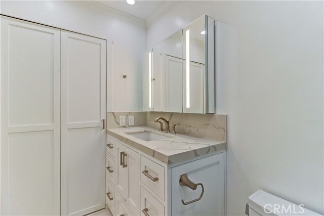 Building Photo - 230 Lille Ln