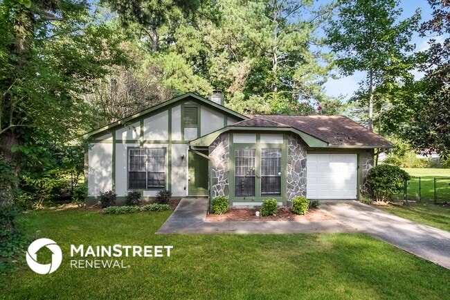 Building Photo - 8495 N Pond Dr