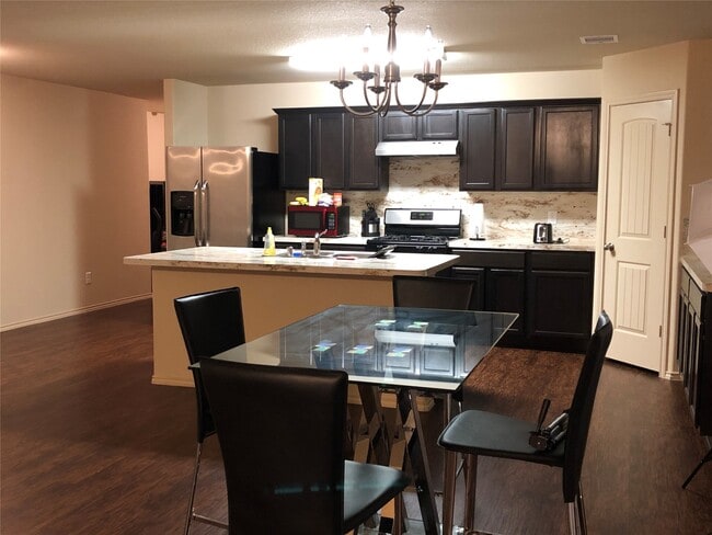 Building Photo - 2035 Naplechase Crest Dr