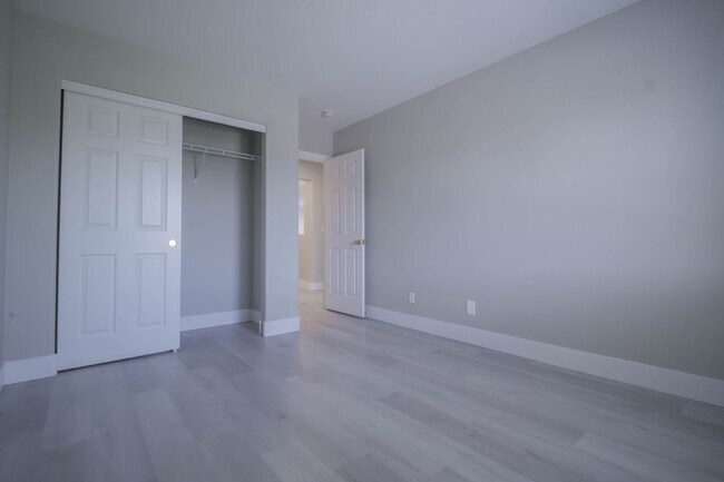Building Photo - Wonderfully fully renovated, 2-story property