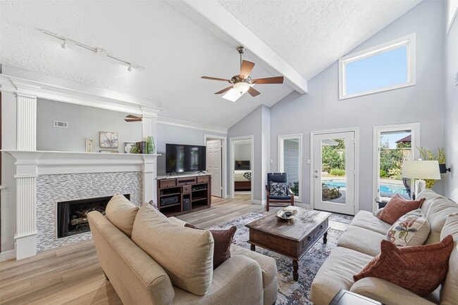 Building Photo - 4600 Huisache St